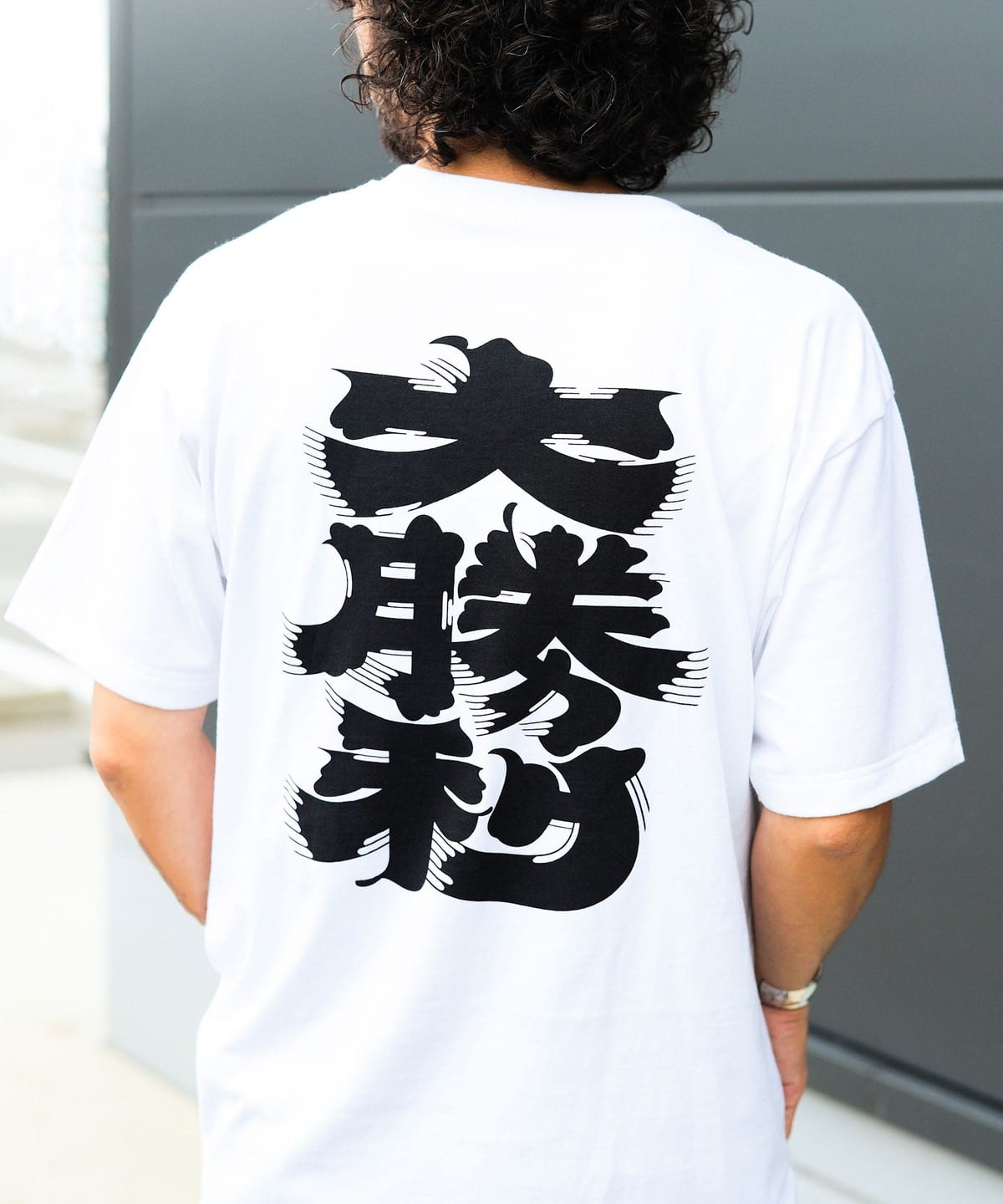 T-Shirt „Grande Victoire“ – großer Sieg ⋅ BEAMS JAPAN