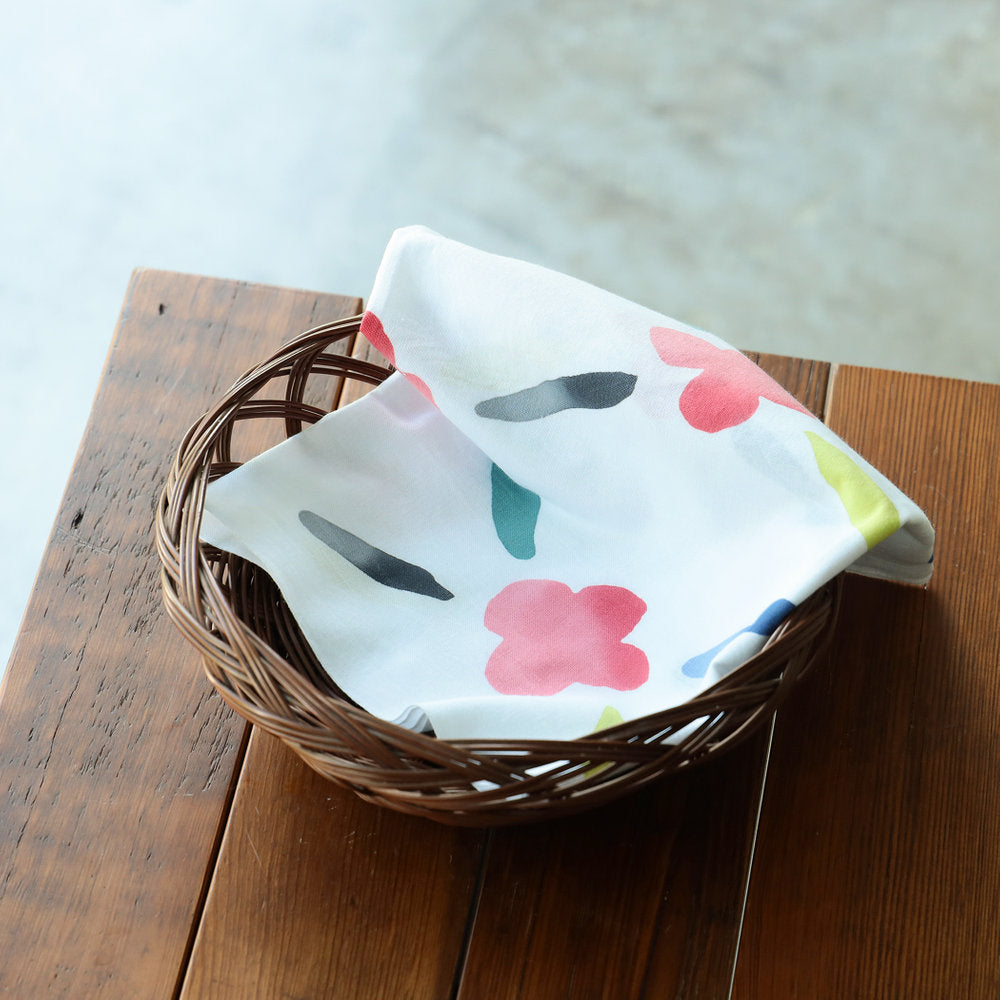 Serviette Mustakivi Sono ⋅ BEAMS JAPAN