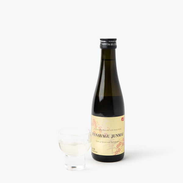 Saké Kaori Hanayagu Junmai ⋅ 12% ⋅ 300ml Saké Kaori Hanayagu Junmai ⋅ 12% ⋅ 300ml