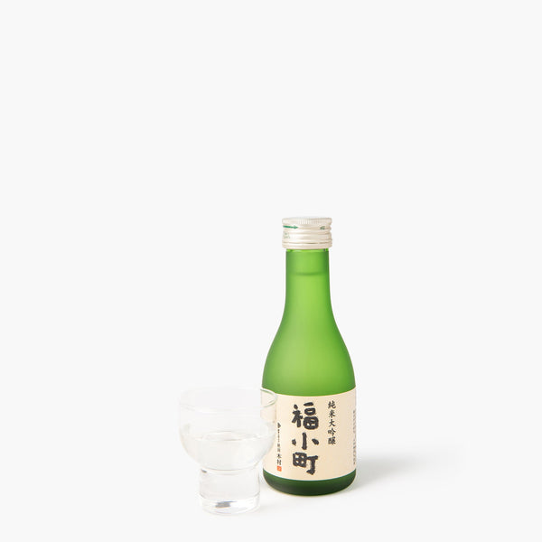Sake Junmai Daiginjo Fukukomachi ⋅ 15% ⋅ 180ml Sake Junmai Daiginjo Fukukomachi ⋅ 15% ⋅ 180ml