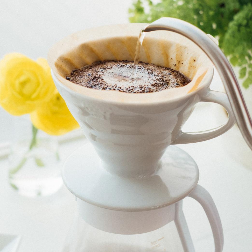 V60 coffee filter holder in white ceramic ⋅ small model ⋅ Hario