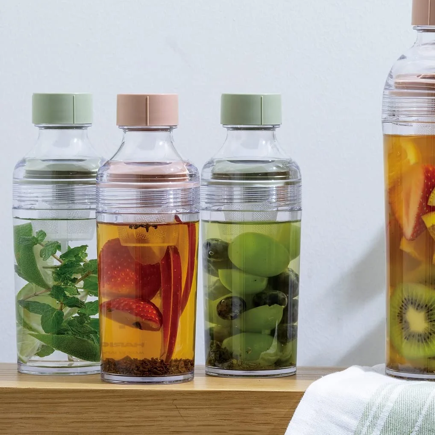 Portable bottle with green filter 160ml ⋅ Hario