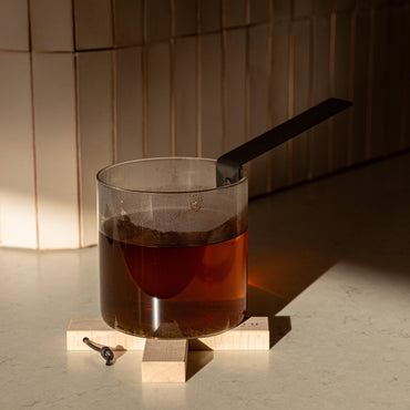 Wooden trivet ⋅ Lolo