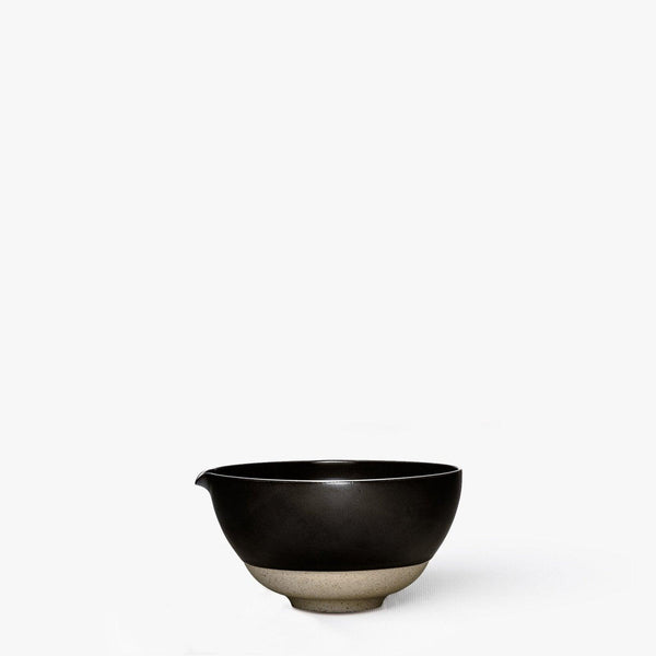 Horizon Black spout tea bowl 815ml ⋅ Ha' Horizon Black spout tea bowl 815ml ⋅ Ha'