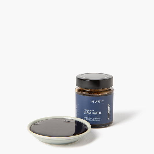 Preparación de miel de castañas y ajo negro ⋅ De la rosée ⋅ 185g