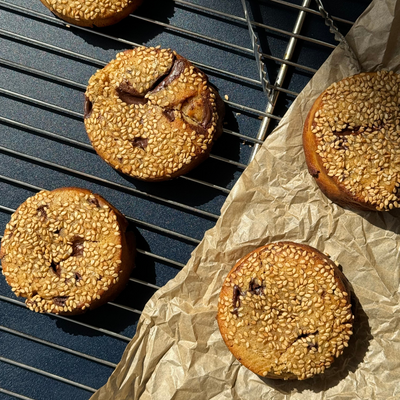 Galleta de miso y sésamo