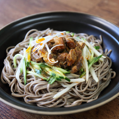 Soba in miso e sgombro piccante