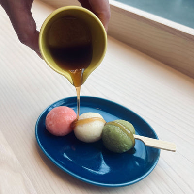 Hanami Dango Mochi con la sua salsa mitashica