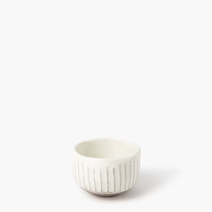Bol à matcha sogime strié blanc Ø 97 mm ⋅ Touga