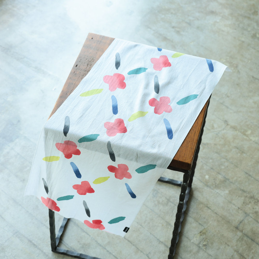Serviette Mustakivi Sono ⋅ BEAMS JAPAN