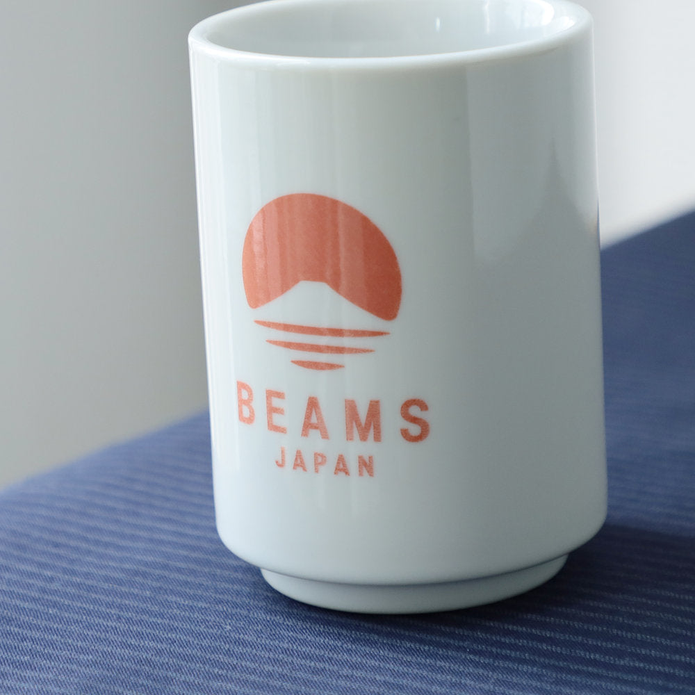 Taza de té yunomi con logotipo rojo ⋅ BEAMS JAPAN