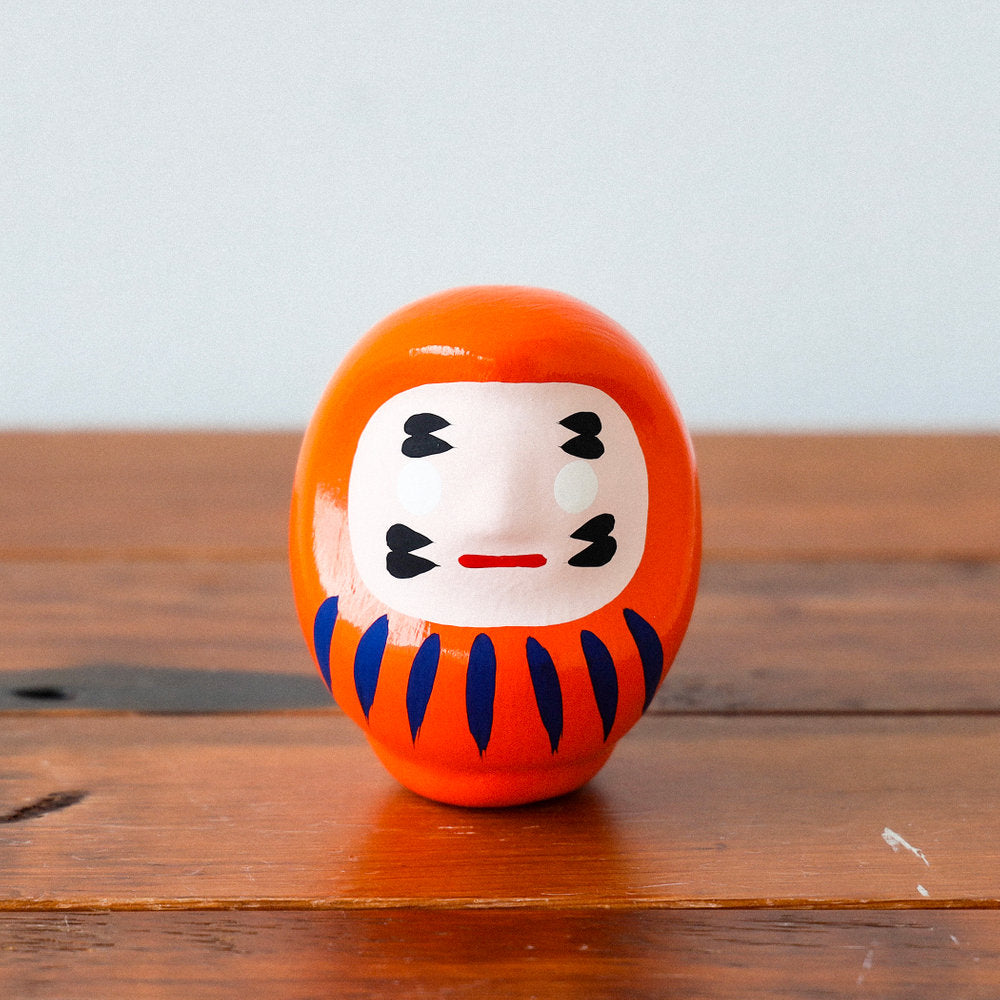 Pequeño Daruma naranja ⋅ BEAMS JAPAN