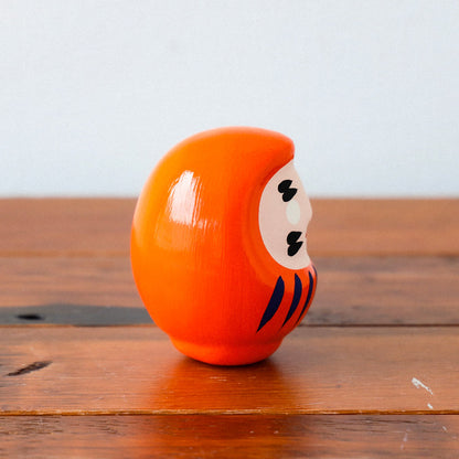 Pequeño Daruma naranja ⋅ BEAMS JAPAN
