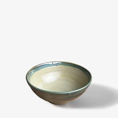 Inakamichi white and green textured bowl ⋅ Minnano Souko