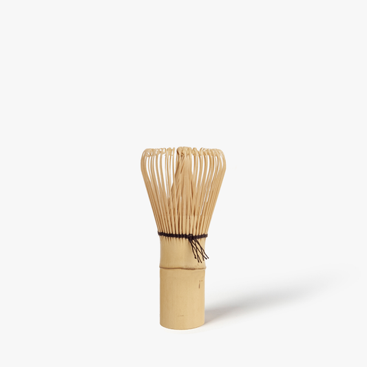 Matcha chasen bamboo whisk 48 branches ⋅ Emro Aziatica