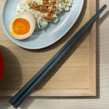 Set of 5 pairs of green chopsticks ⋅ Kawai