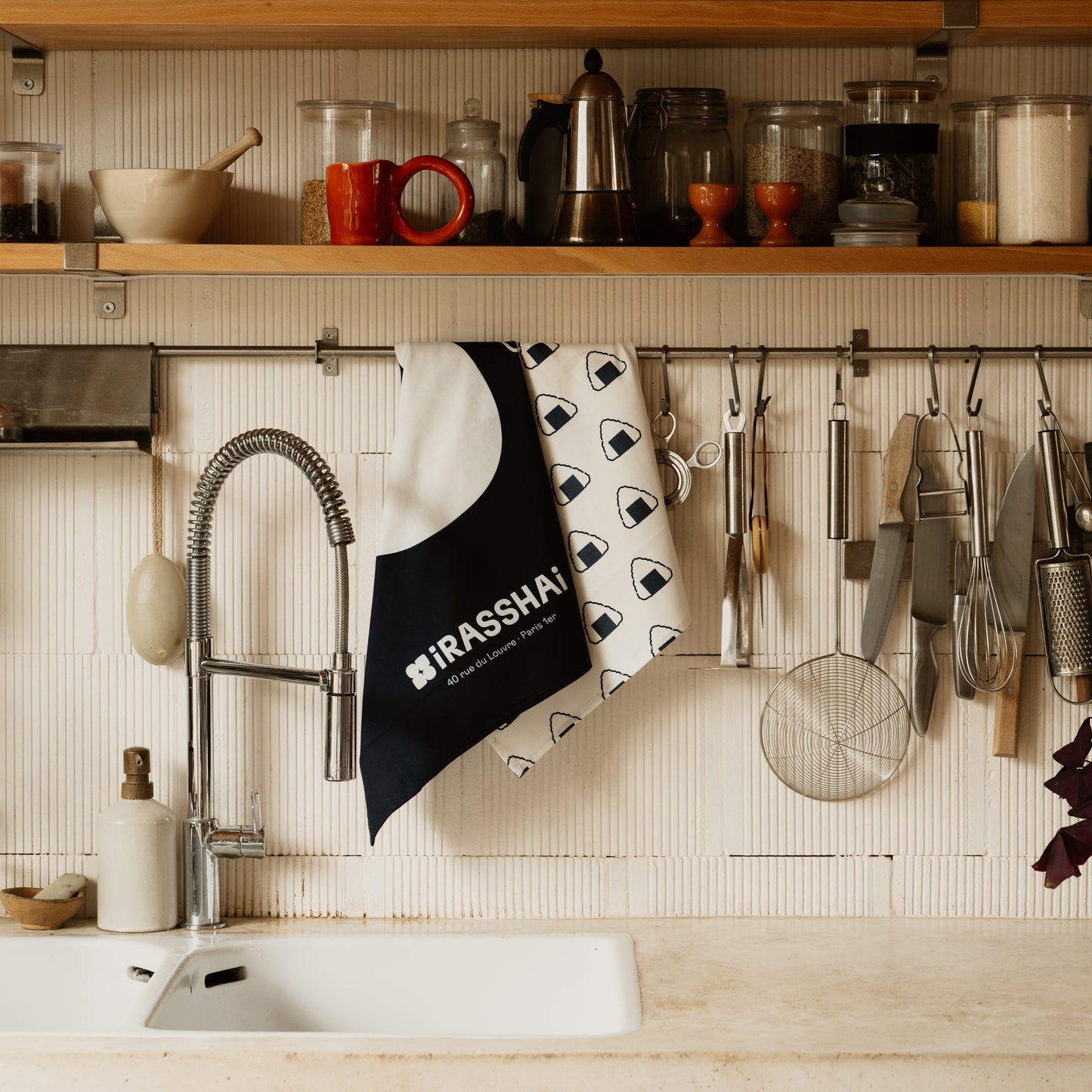 Blue tea towel iRASSHAi ⋅ iRASSHAi