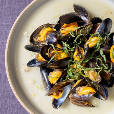 Mejillones a la marinera japonesa