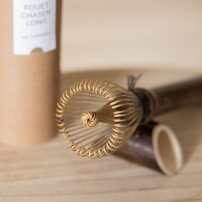 Batidor largo matcha chasen bambú 32 ramas ⋅ Anatae