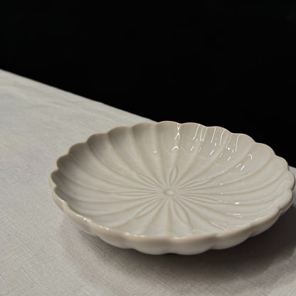 Plato crisantemo Ø 133mm ⋅ Touga