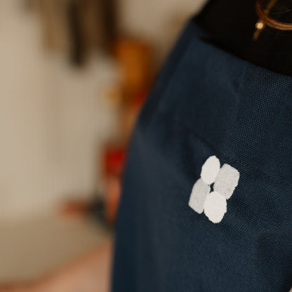 Grembiule da cucina blu iRASSHAi ⋅ iRASSHAi